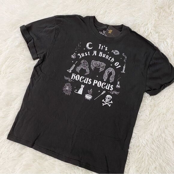 Disney Hocus Pocus Short Sleeve Graphic Tee - Picture 1 of 3